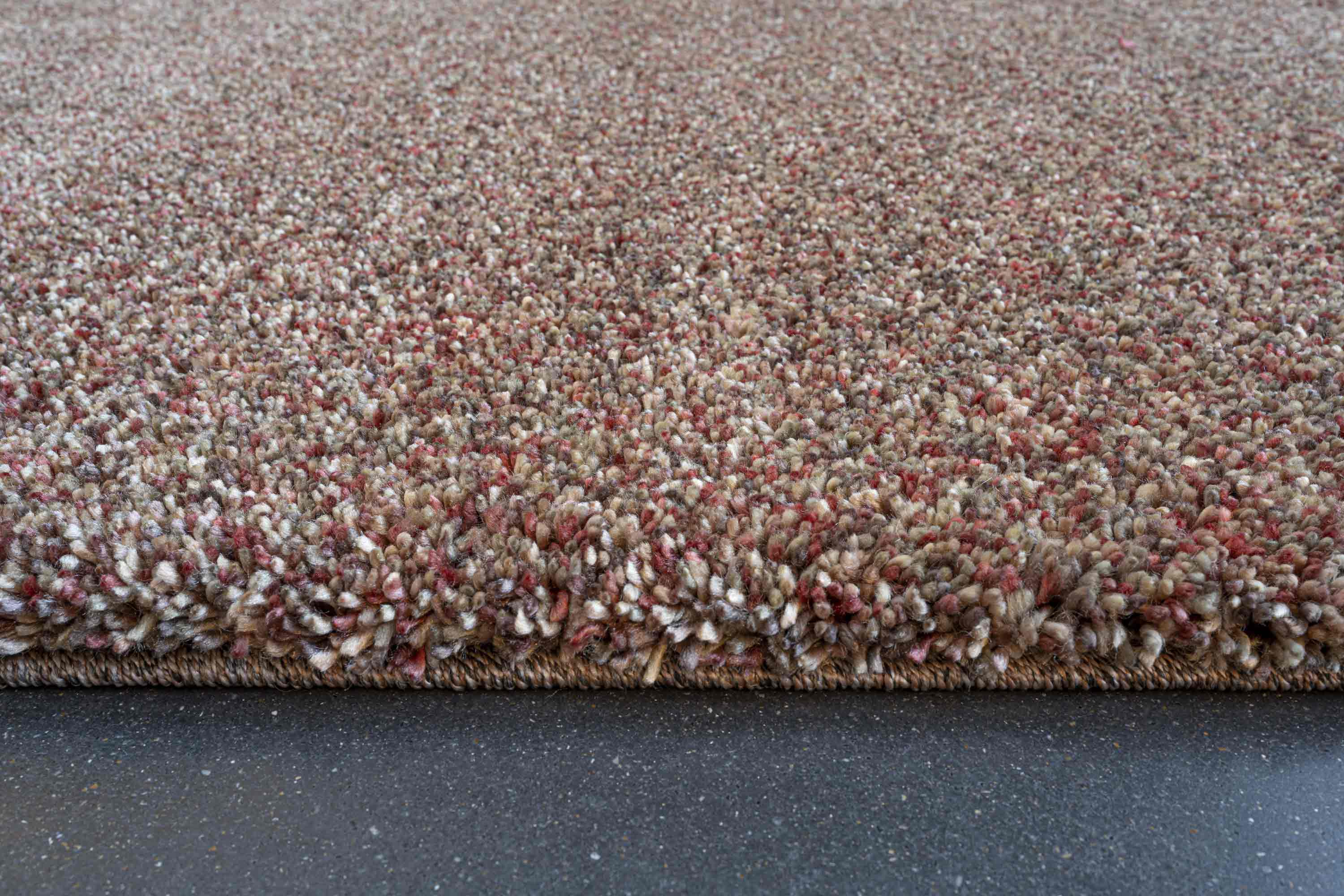 Coral 1121 Red Rug