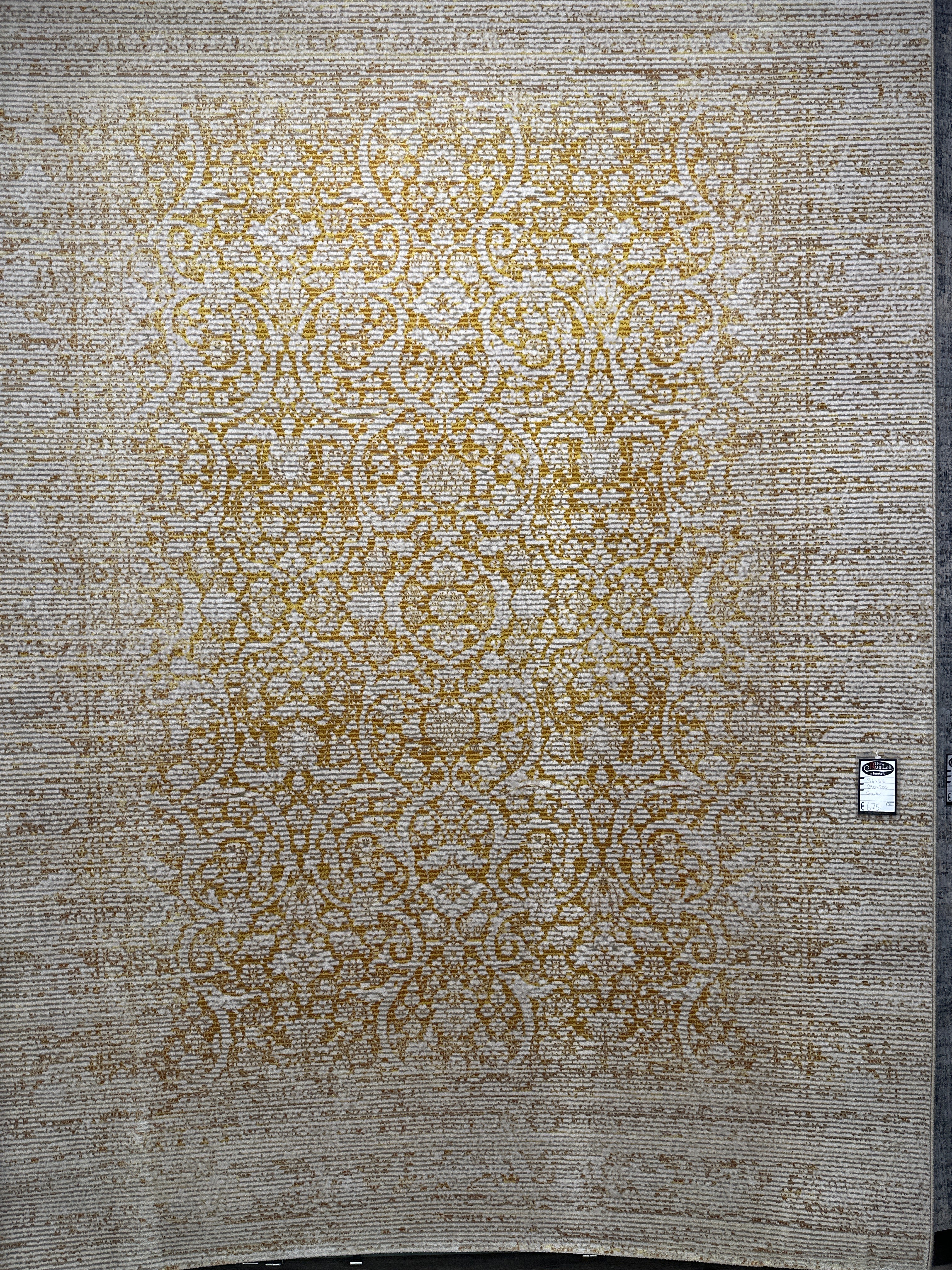 Grandeur Damask Gold
