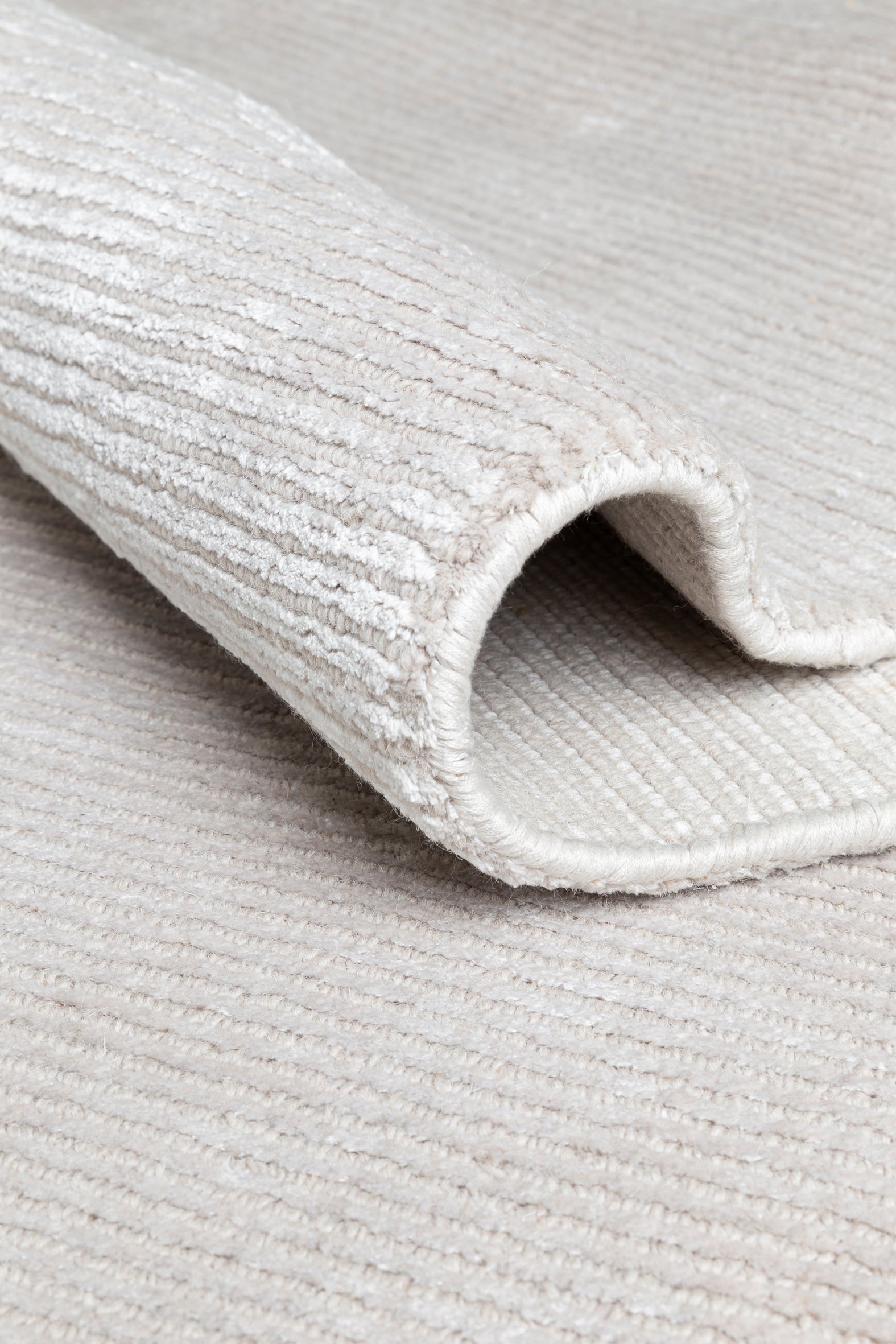 Ligne Pure Ray 252.001.900 Rug