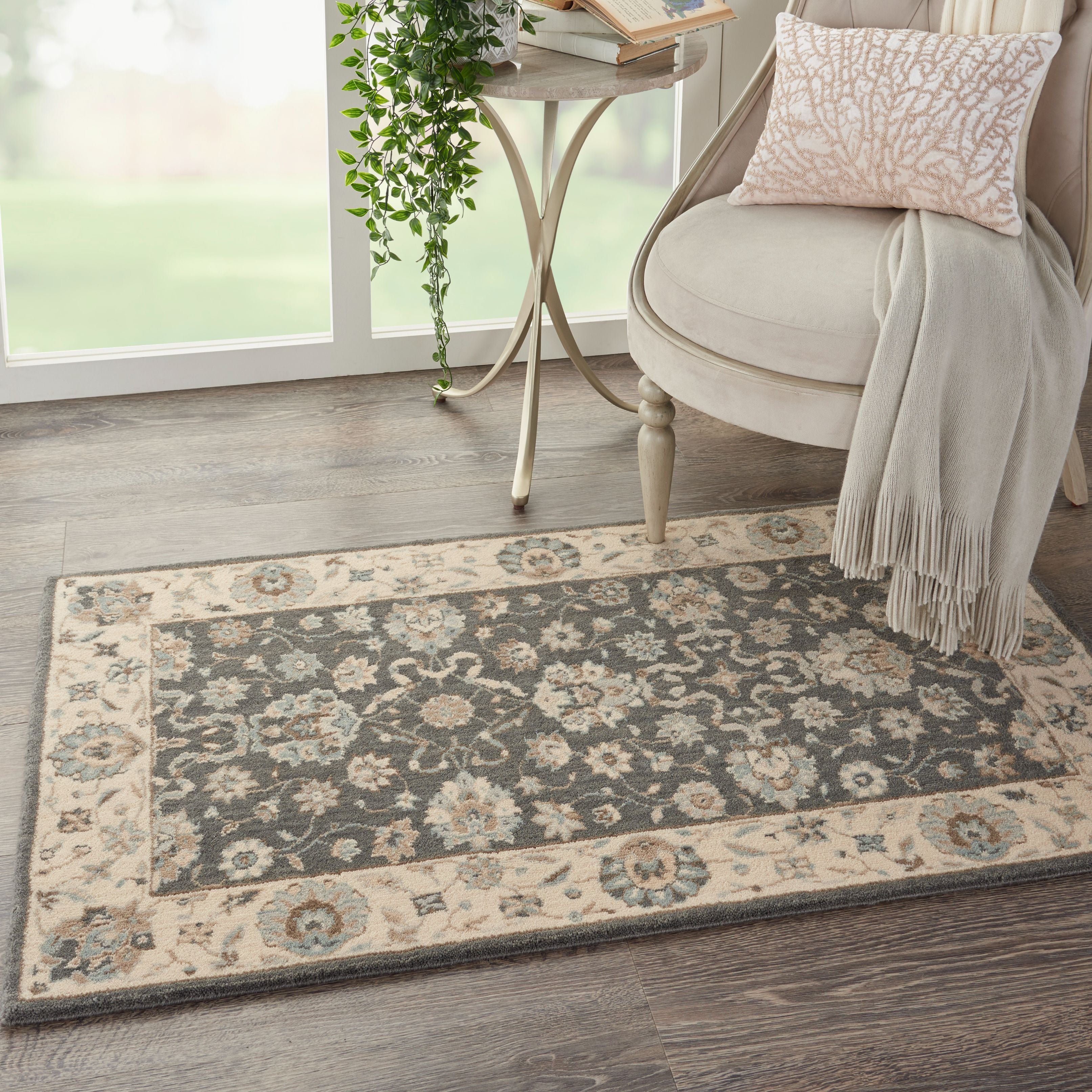 Living Treasures LI16-Grey Ivory Rug