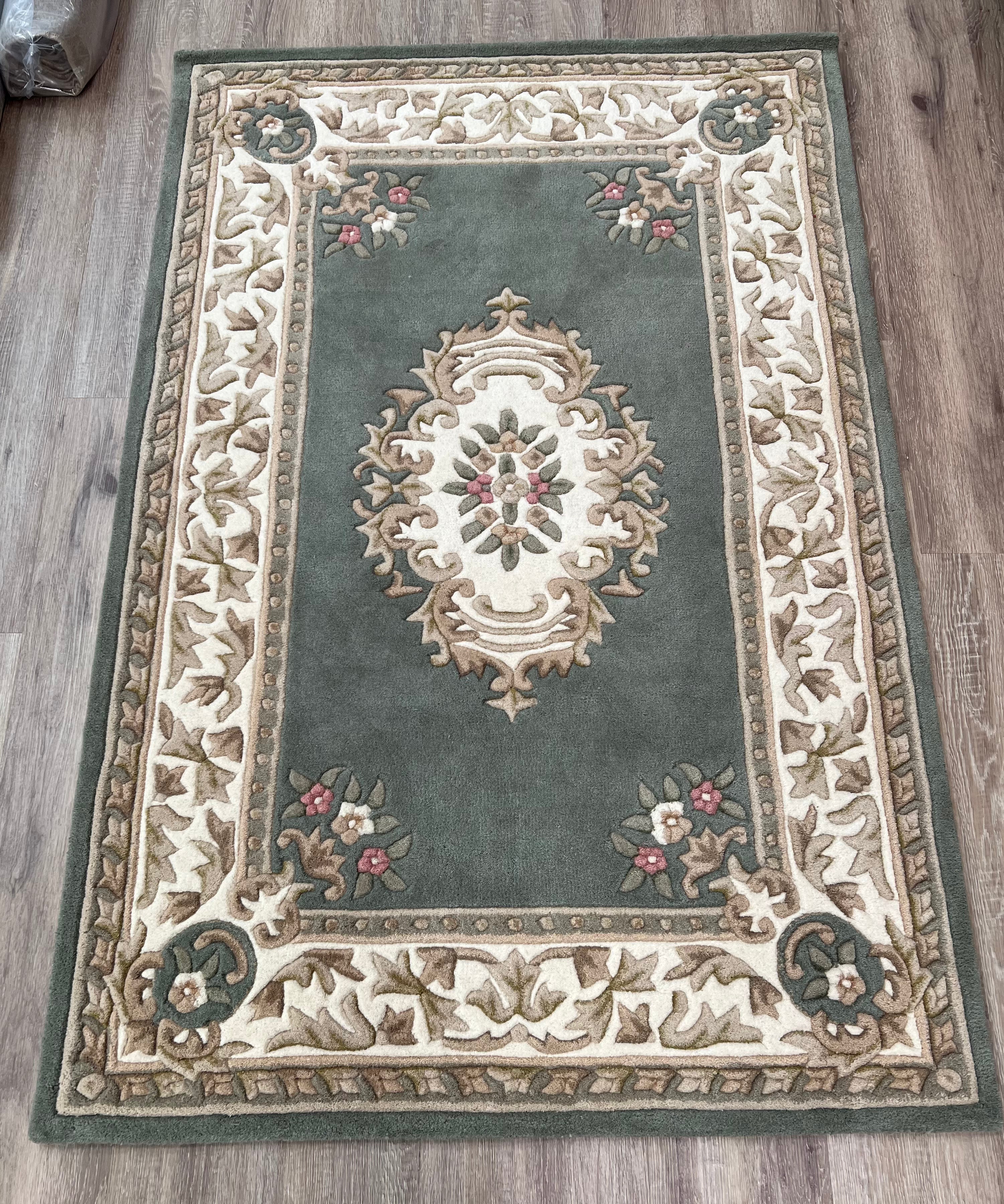 Taj Green/Cream 100% Wool Rug