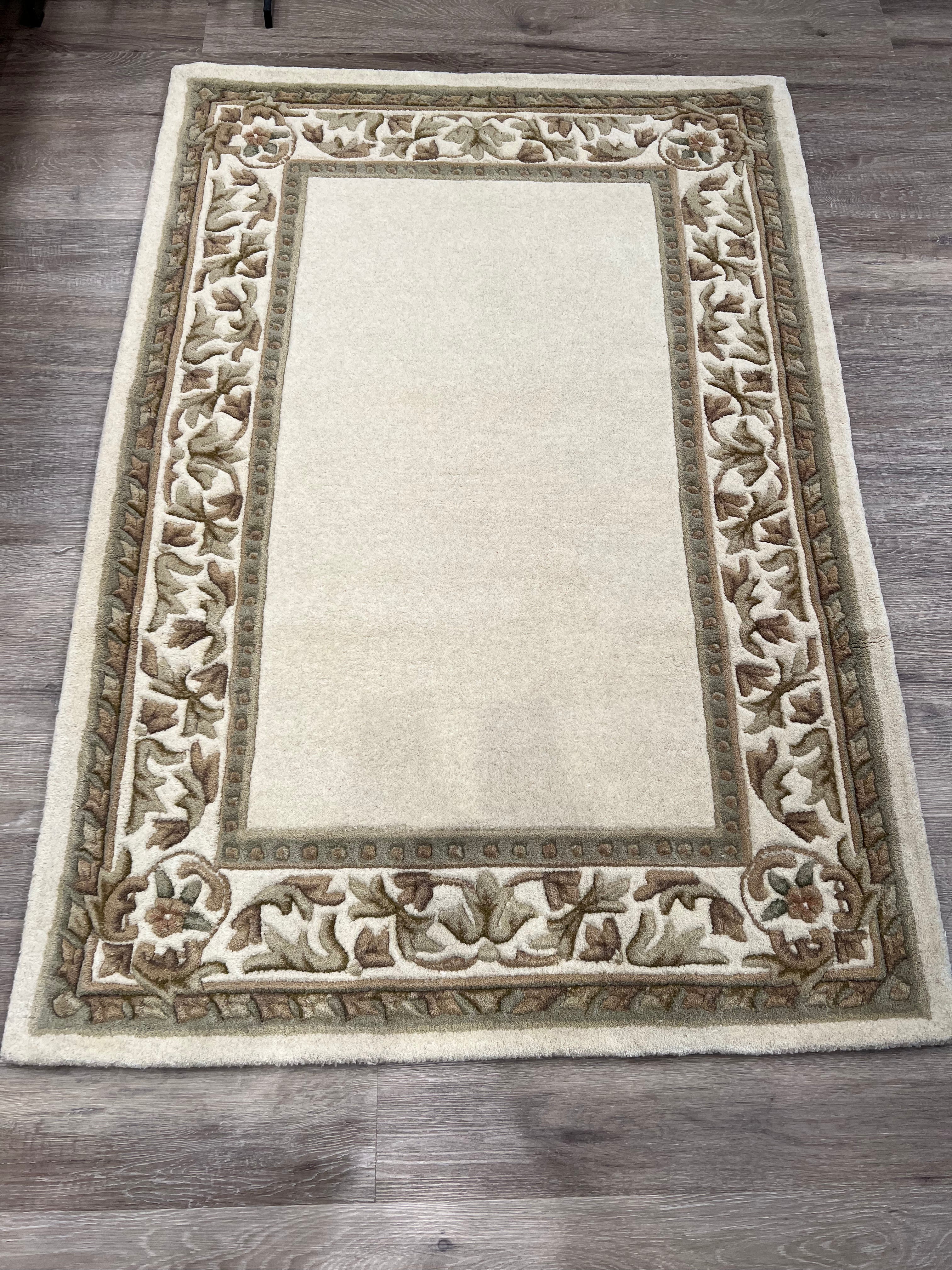 Taj Cream/Plain 100% Wool Rug